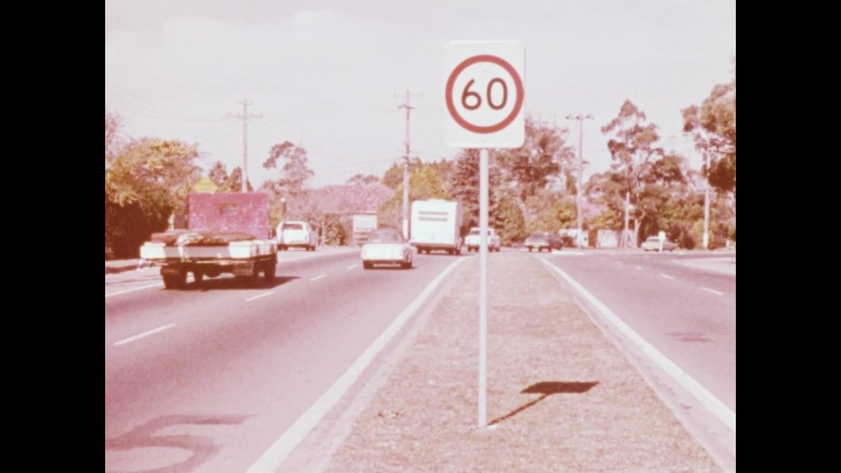 A still image from Ask an Australian about driving [Serbo Croat version]