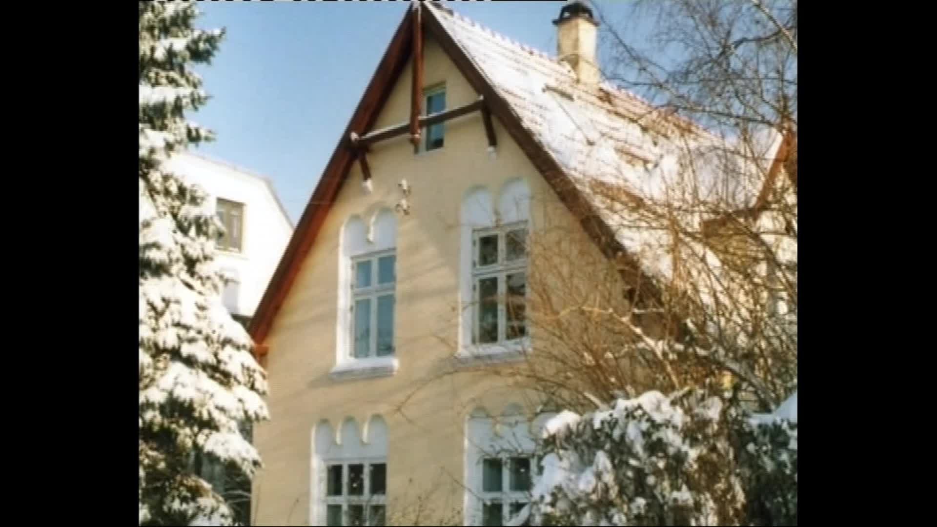 Indelible impressions thumbnail image.